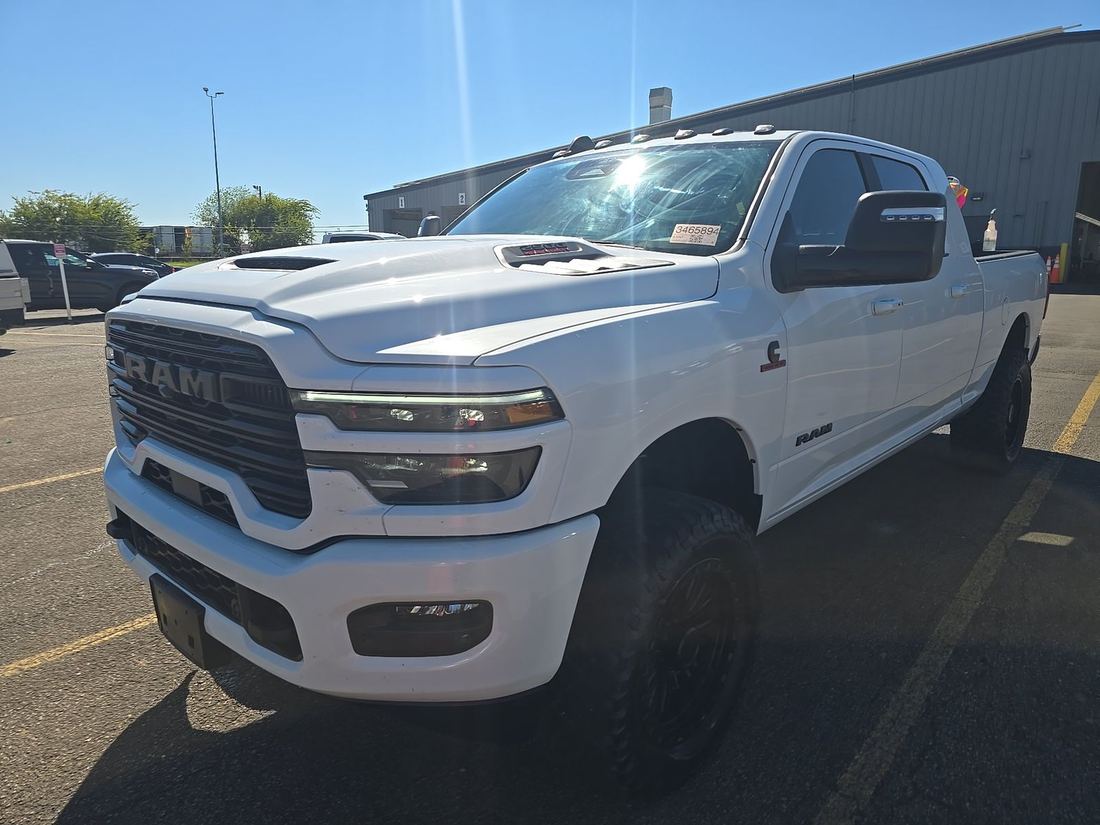 2025 RAM Laramie