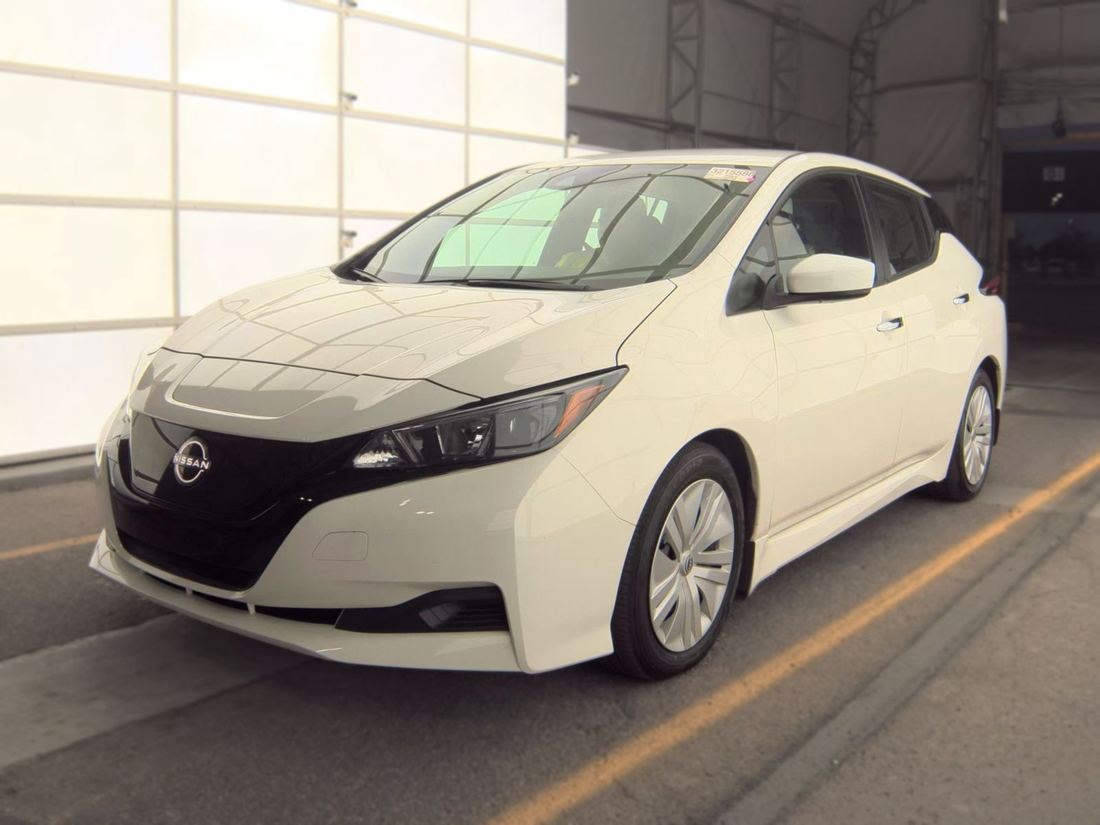 2025 NISSAN S