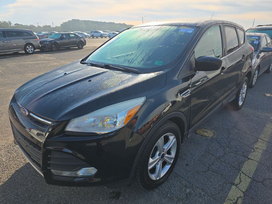 2015 FORD SE