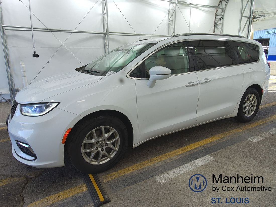 2021 Chrysler Touring L