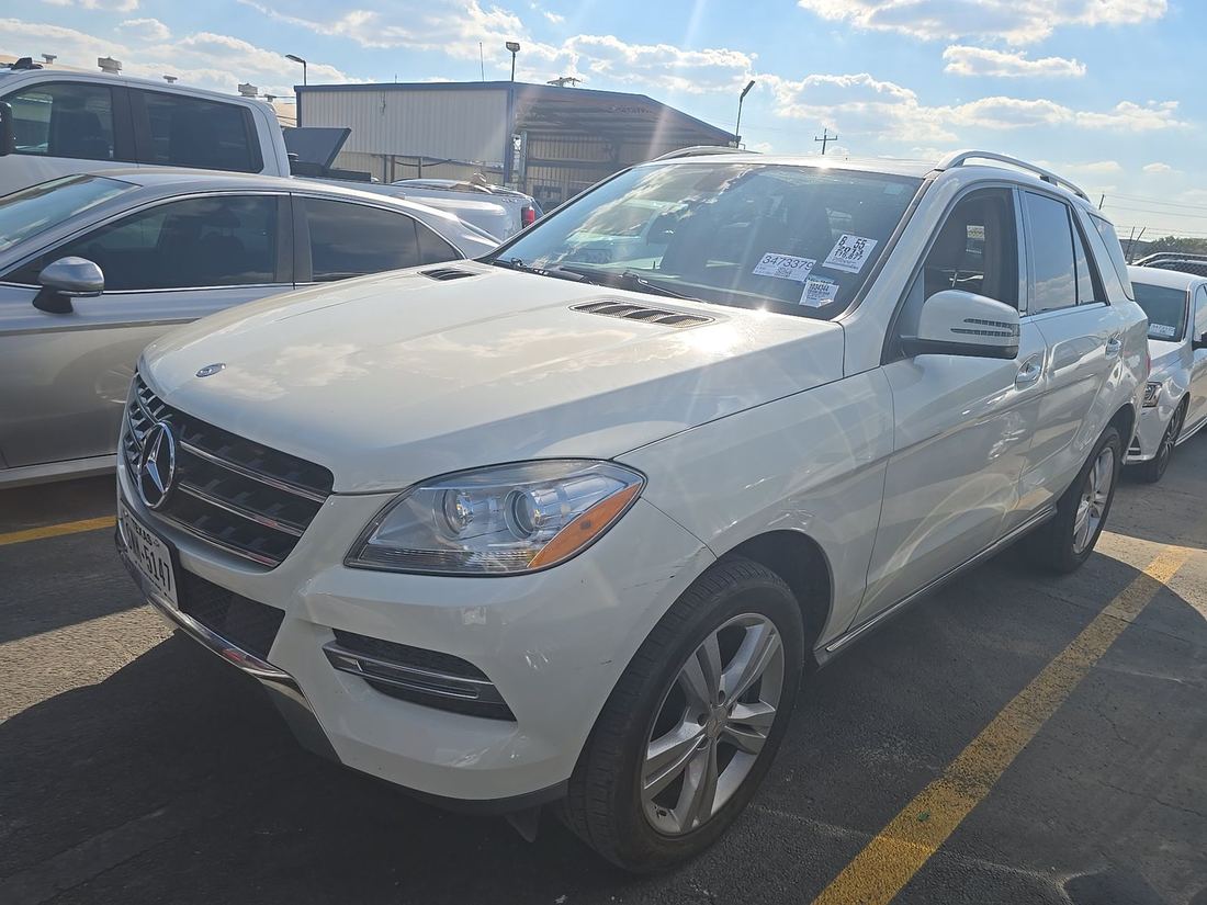 2013 MERCEDES B None