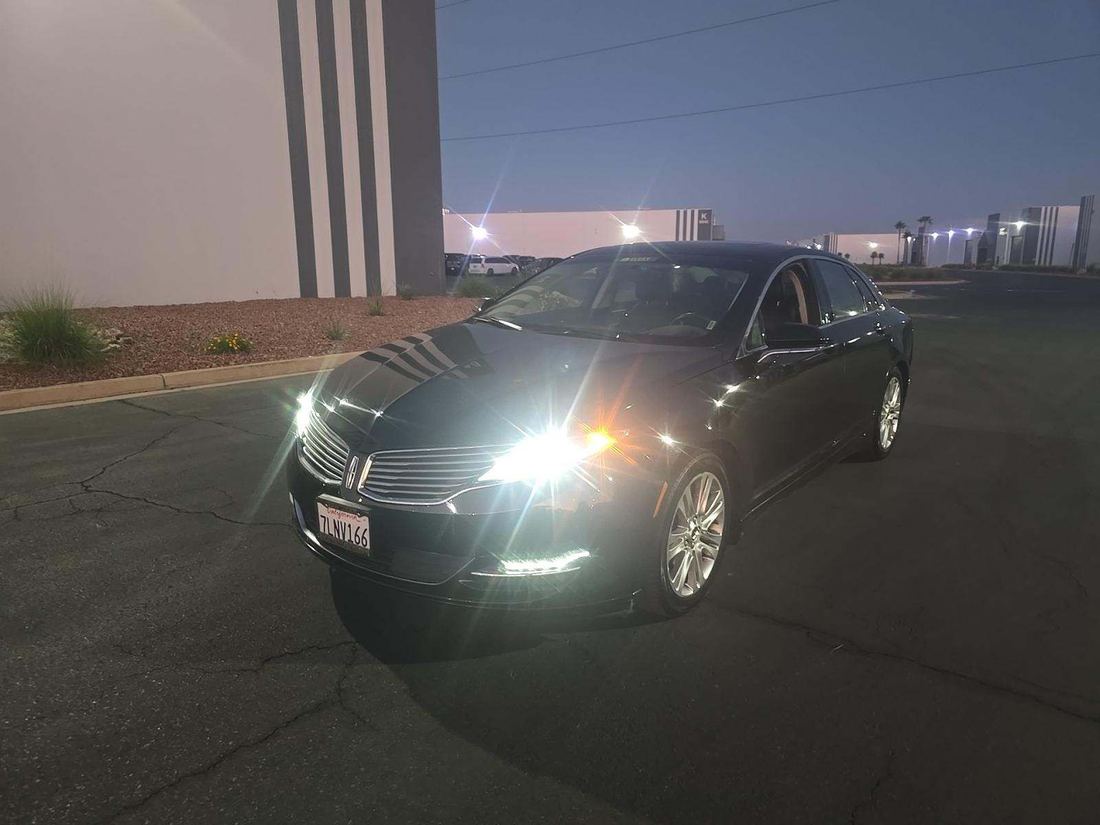 2016 LINCOLN MKZ