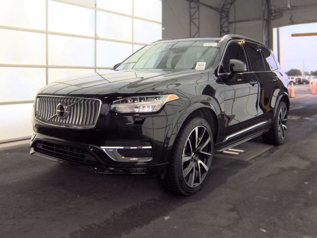 2025 VOLVO Plus Bright