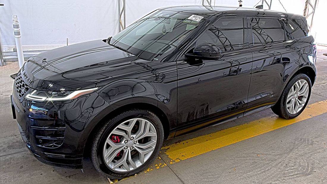 2022 LAND ROVER R-Dynamic SE