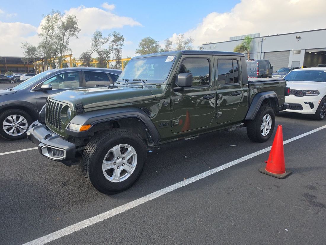 2023 Jeep Sport