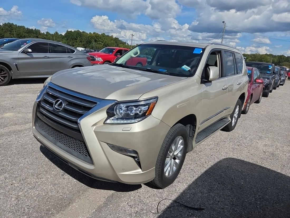 2015 Lexus URJ150L