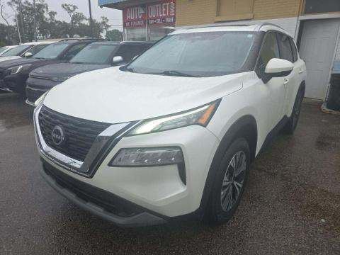 2022 Nissan SV