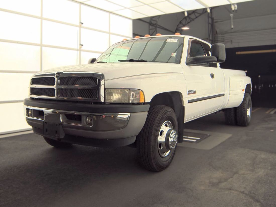 2001 DODGE 3500