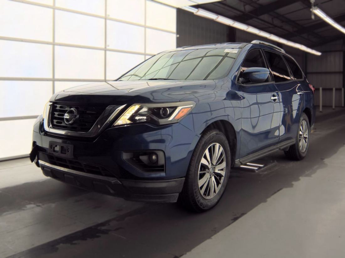 2020 NISSAN SV