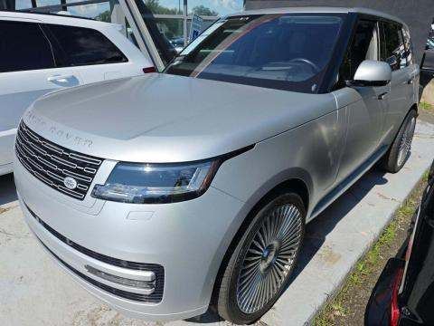 2023 Land Rover First Edition