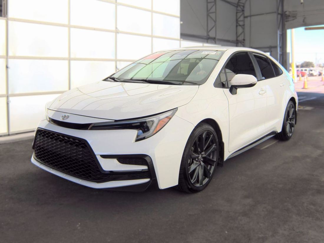 2026 TOYOTA 12 Series