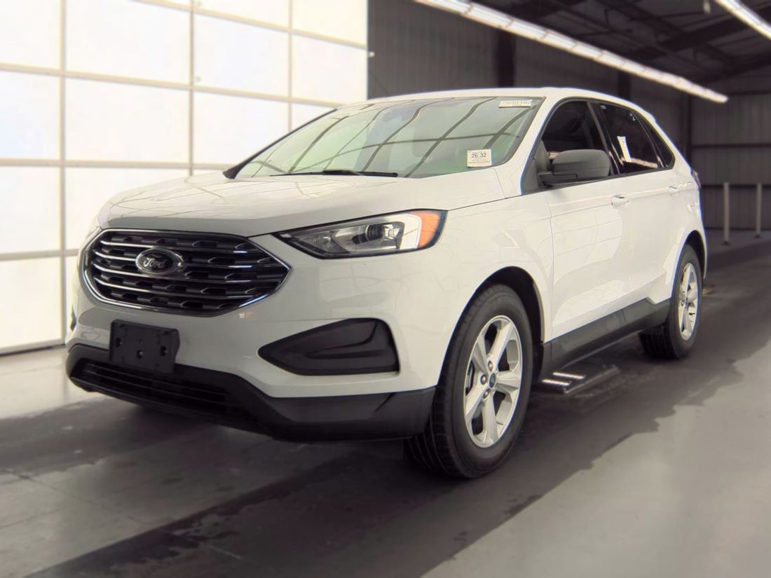 2021 FORD SE