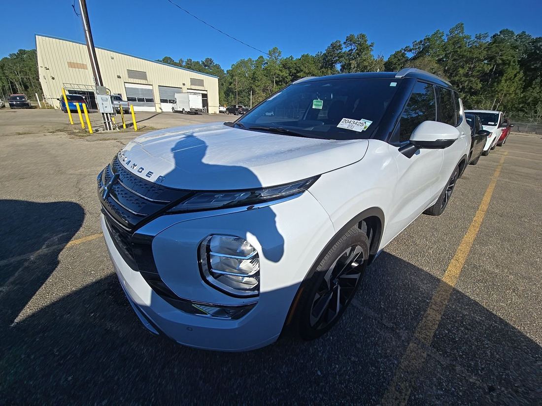 2024 MITSUBISHI SEL