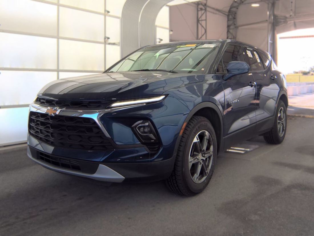2023 CHEVROLET 2LT
