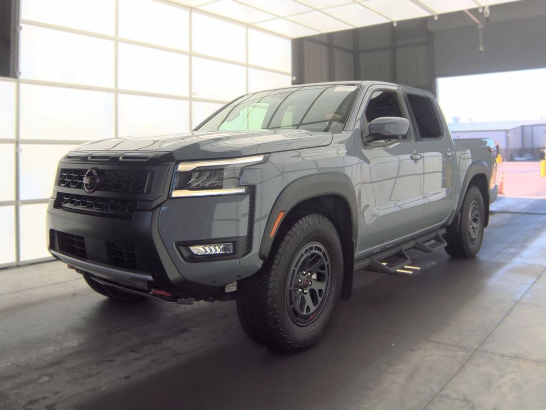 2026 NISSAN Frontier