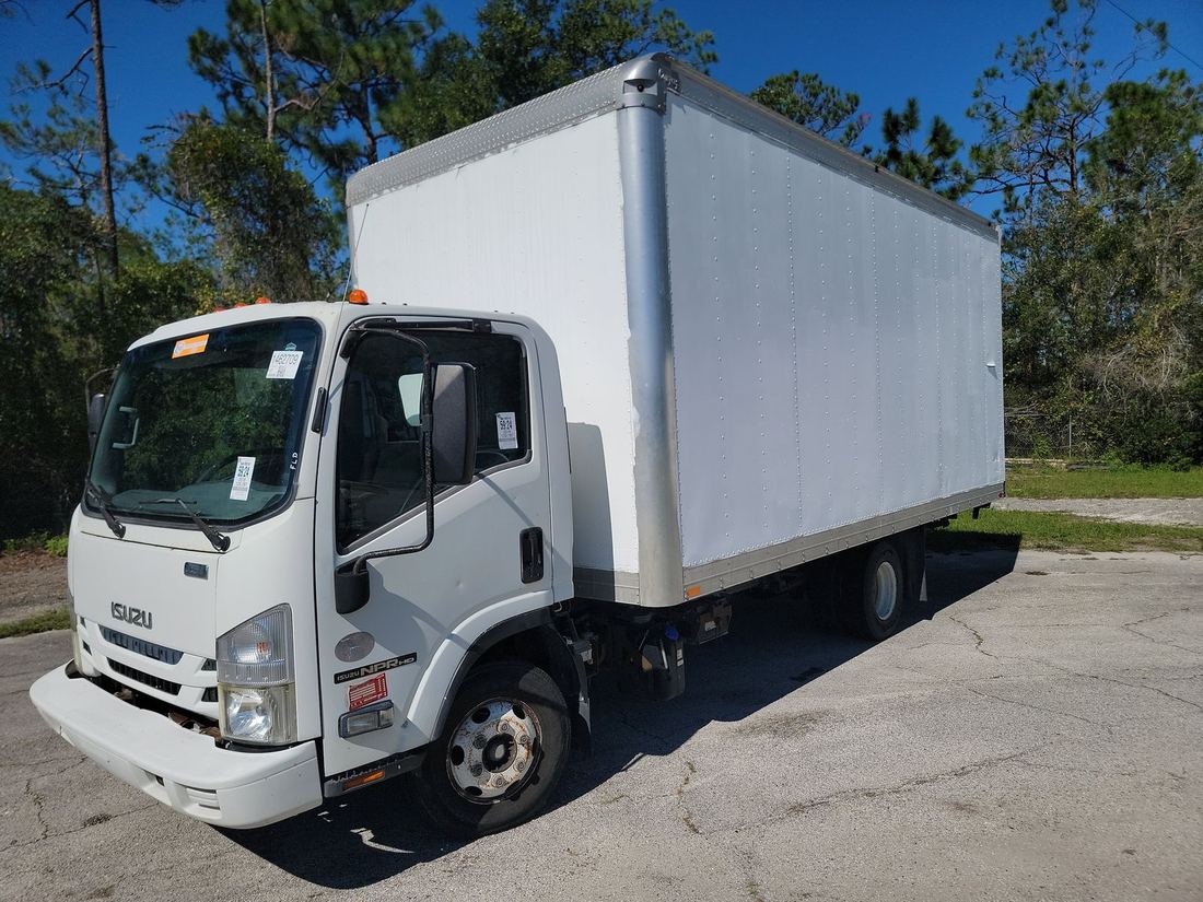 2016 ISUZU NPR-HD