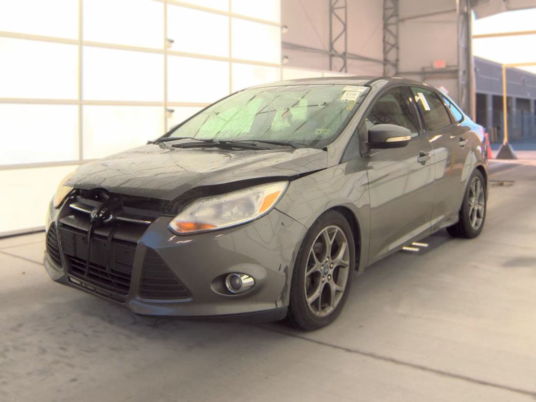2014 FORD SE