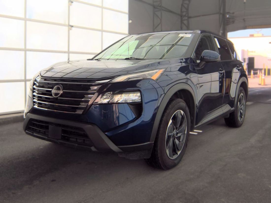 2025 NISSAN SV
