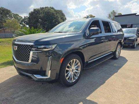 2022 Cadillac Premium Luxury
