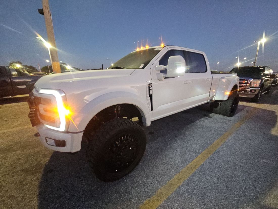 2024 FORD F-Series Super Duty-Dual Rear Wheels