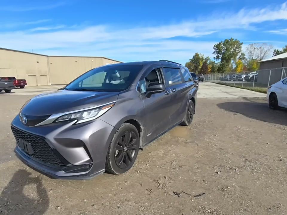 2021 Toyota AXLH40L