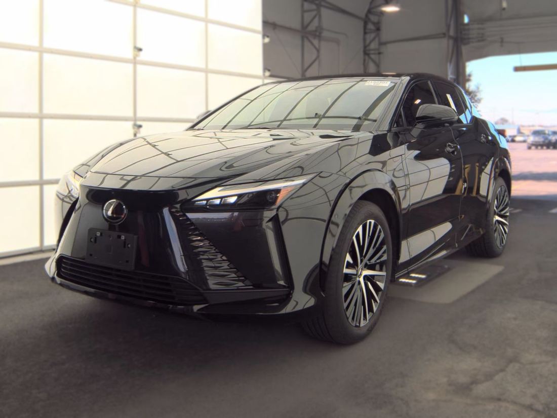 2023 Lexus 15 Series
