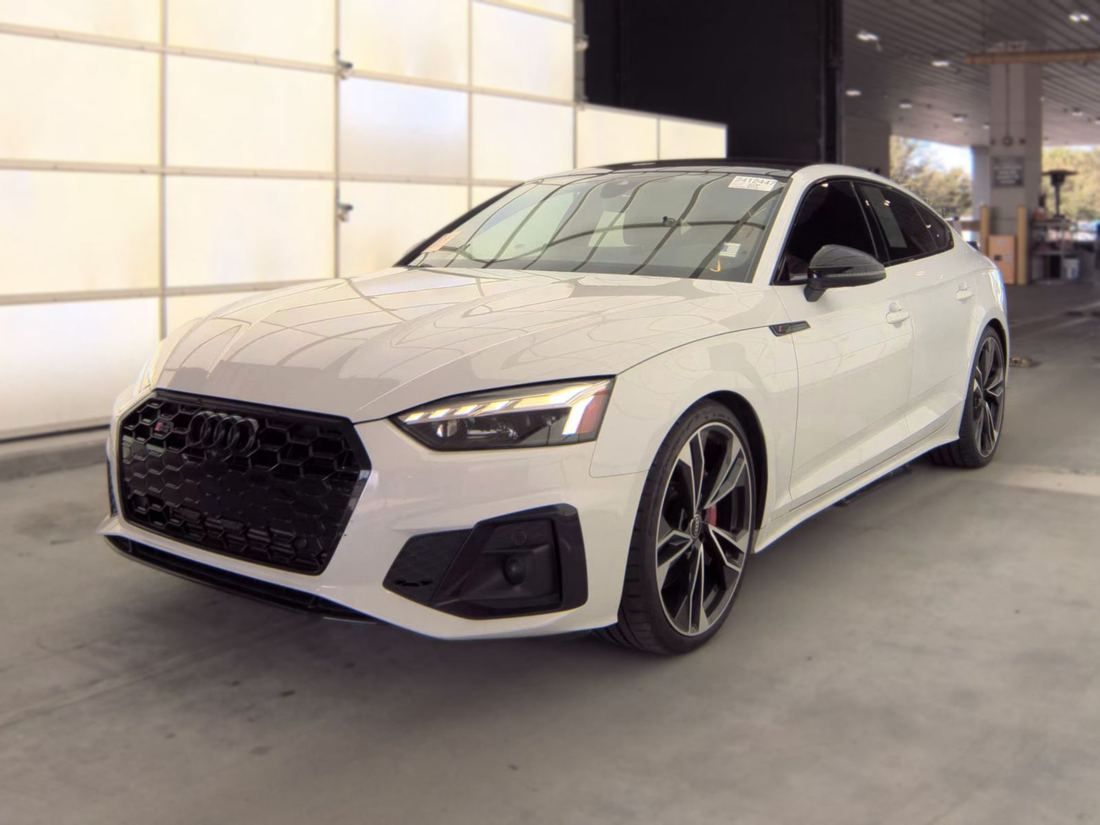 2023 Audi quattro Premium Plus