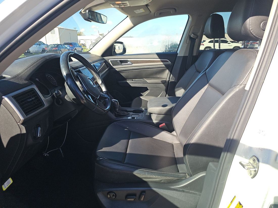 2019 VOLKSWAGEN SE