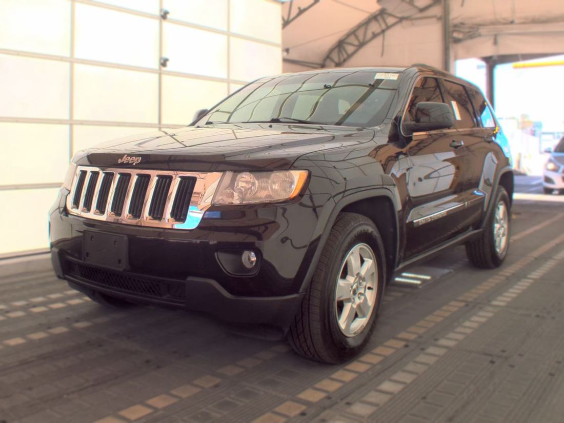 2013 JEEP Laredo