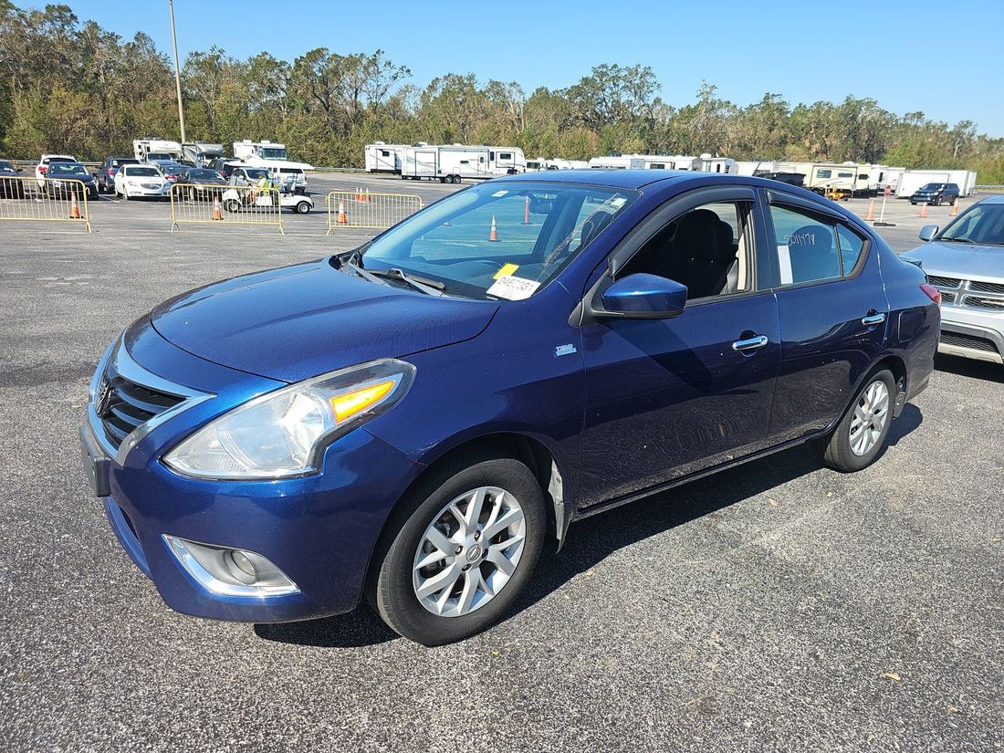 2019 NISSAN Versa