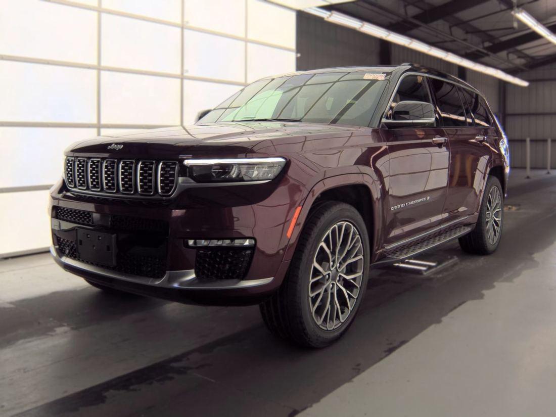 2025 JEEP Summit