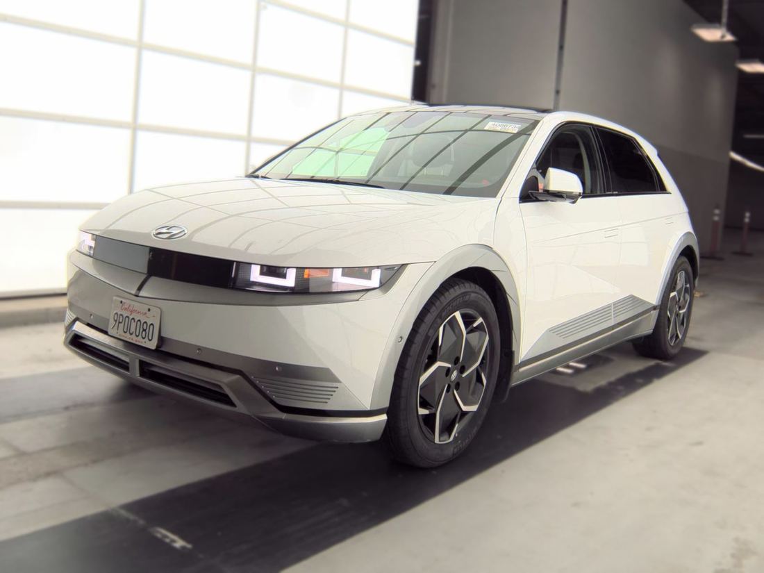 2024 Hyundai Limited, Disney 100 Platinum Edition
