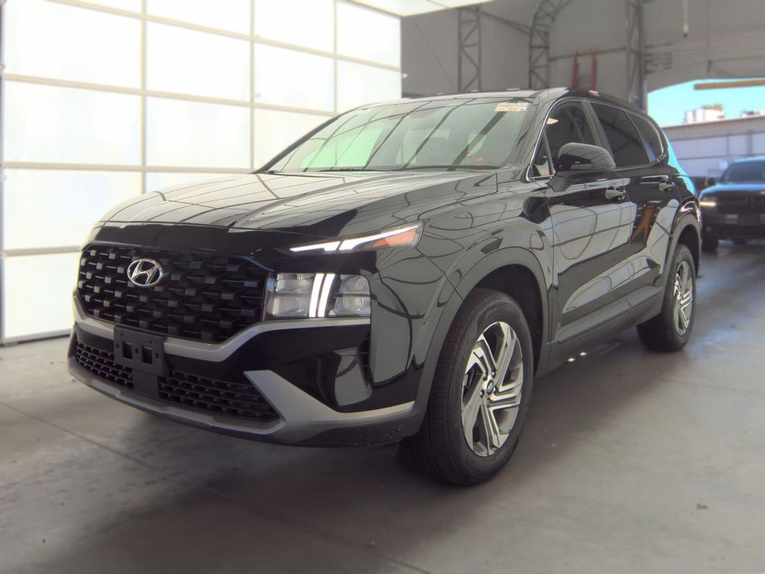 2023 Hyundai SE