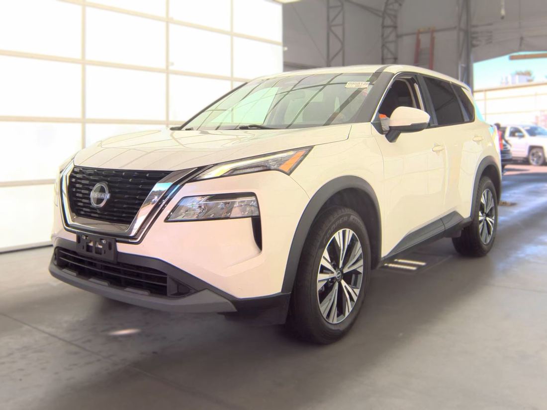 2022 NISSAN SV