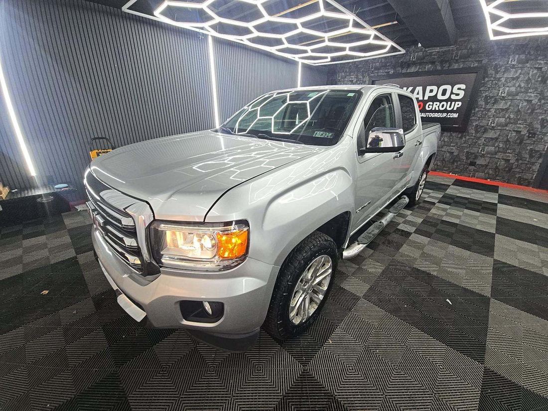 2019 GMC SLT