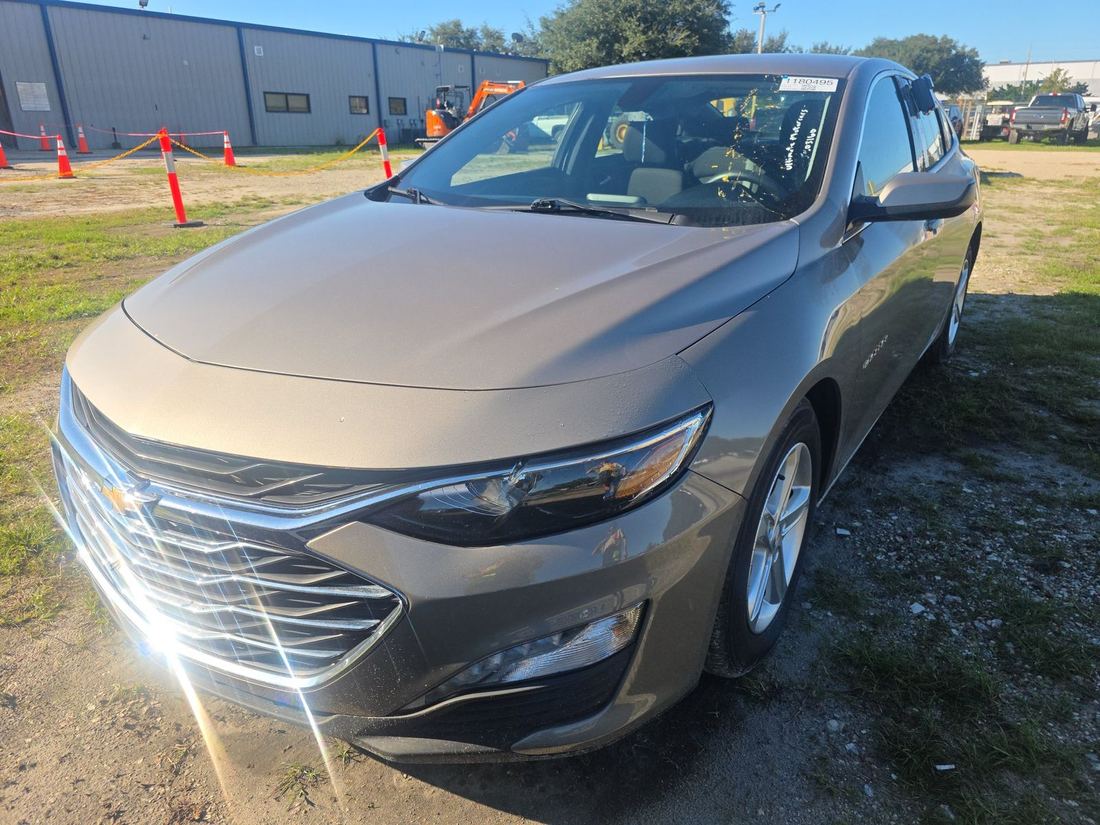 2022 Chevrolet LT (1LT)