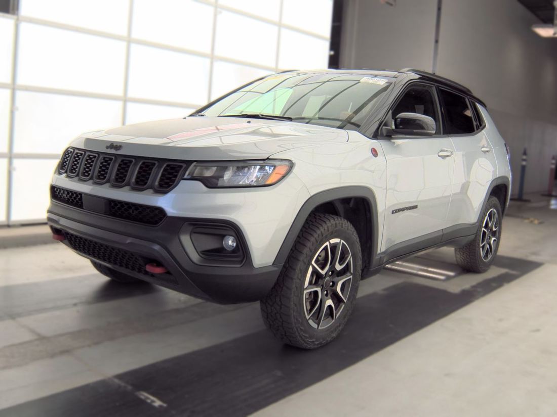 2025 Jeep Trailhawk