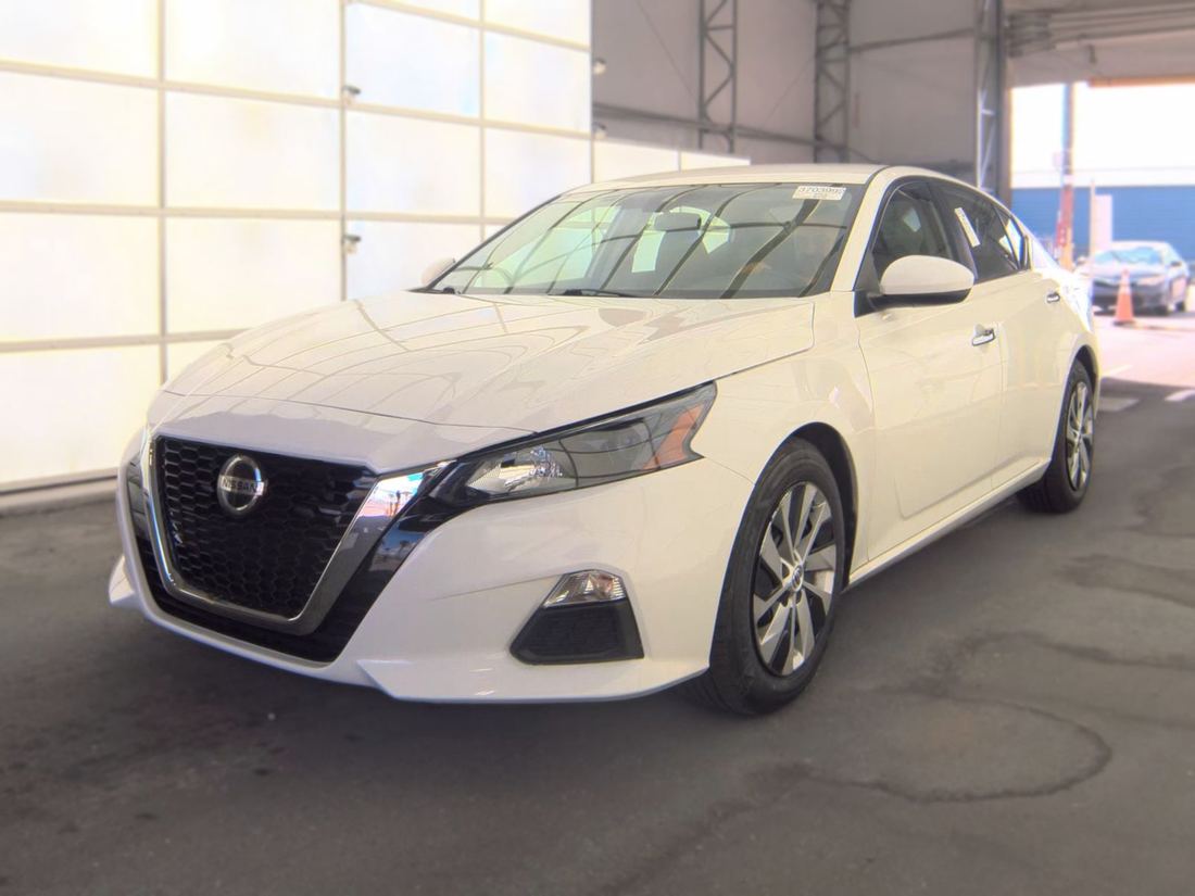 2022 NISSAN S