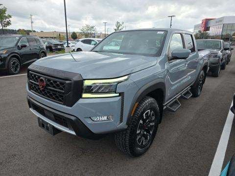 2023 Nissan Crew Cab