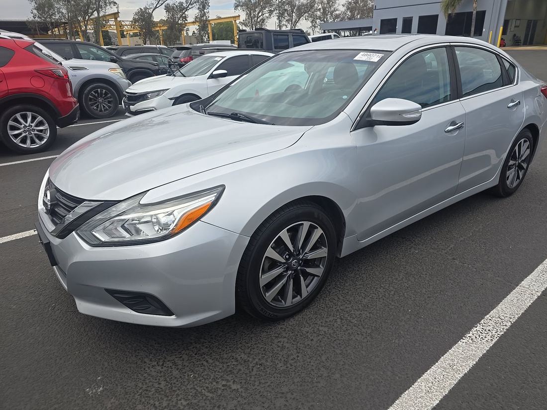2017 NISSAN Altima