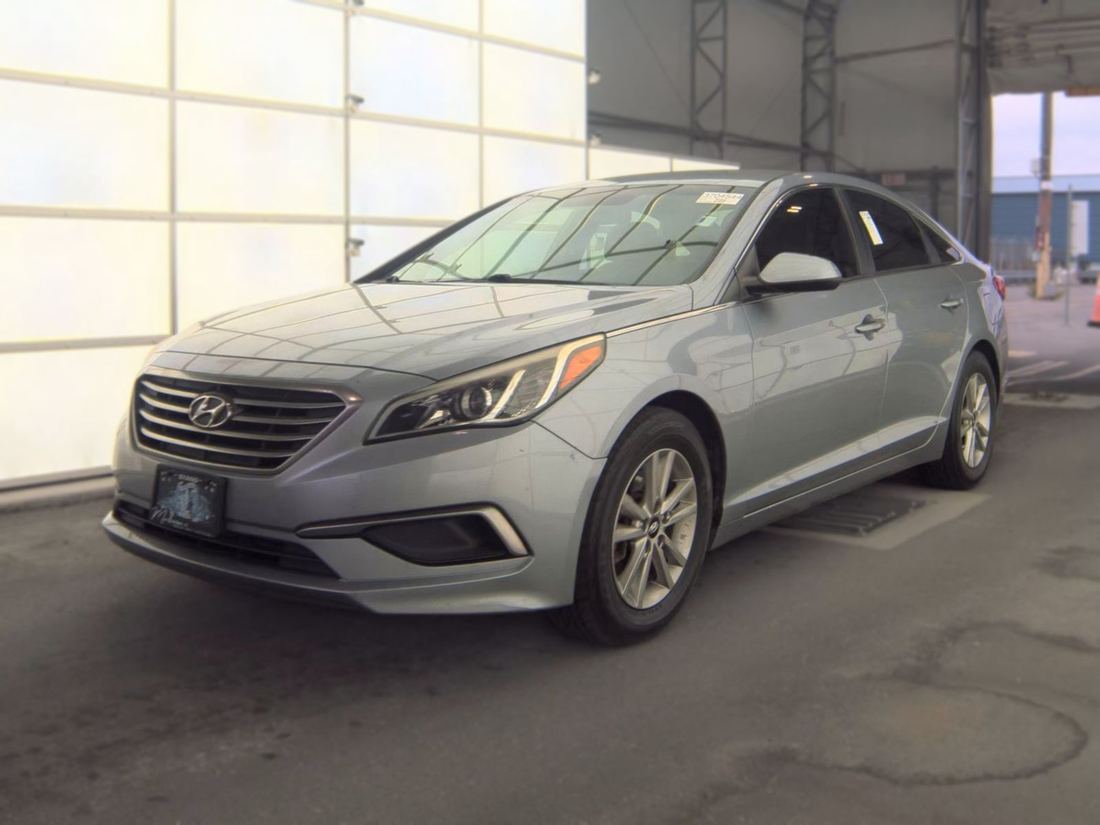 2017 HYUNDAI SE, Eco