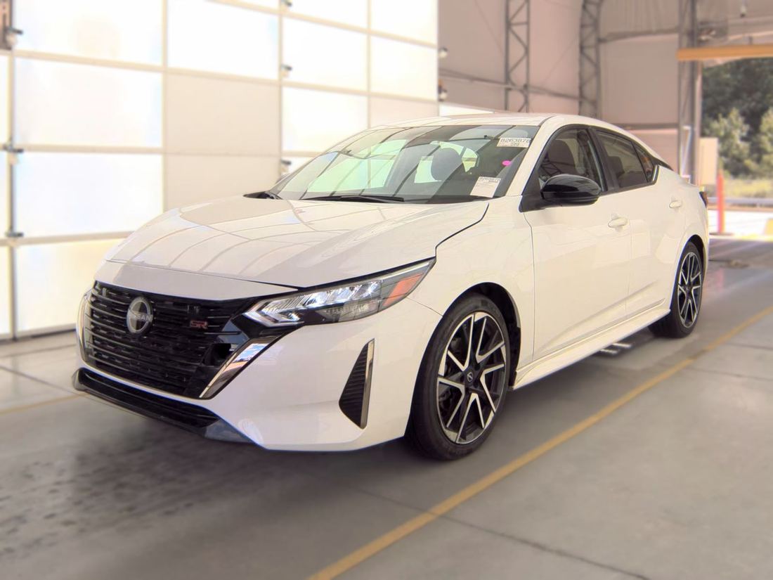 2025 Nissan SR