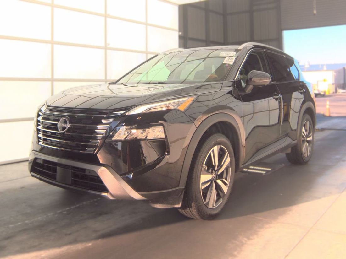 2026 Nissan SL