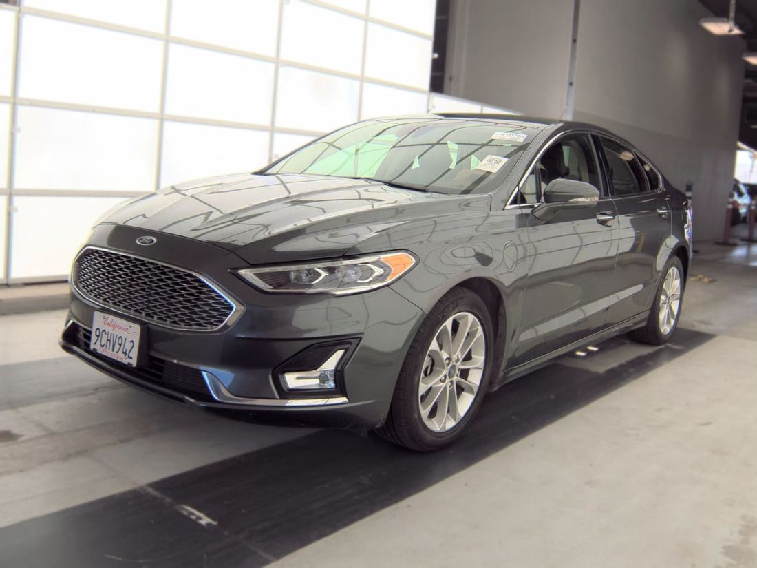 2020 FORD Titanium PHEV