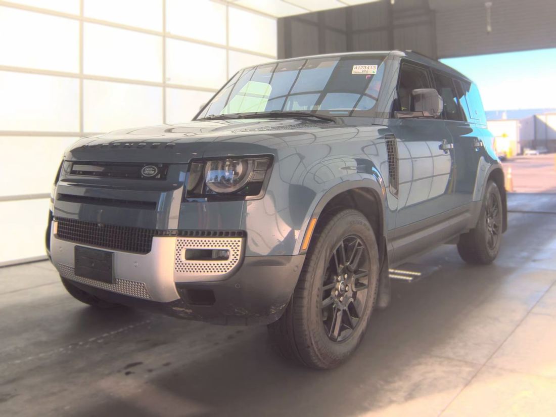 2022 Land Rover 110 S
