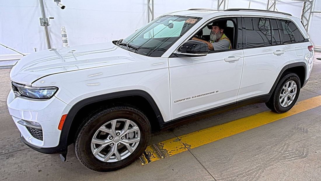 2023 Jeep Limited