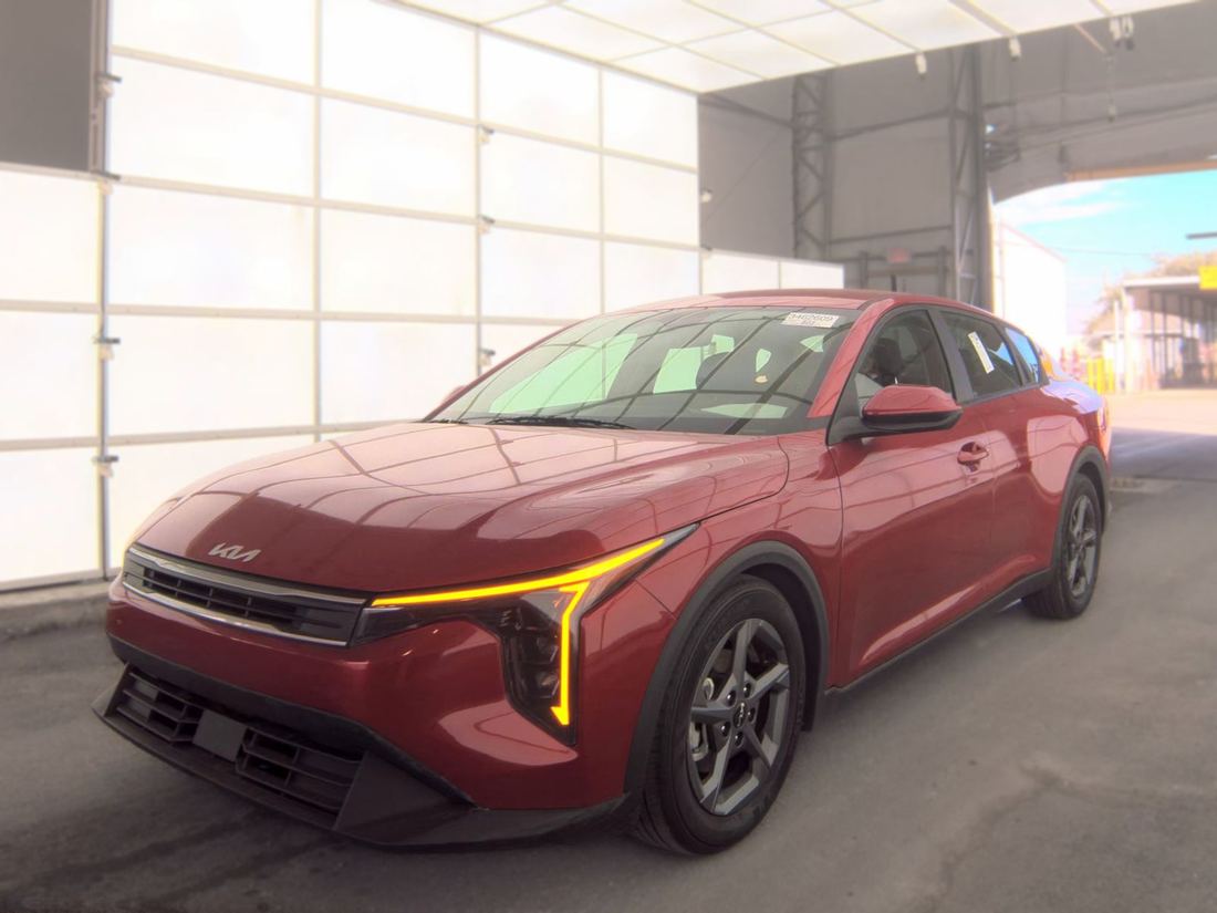 2025 KIA LX, LXS