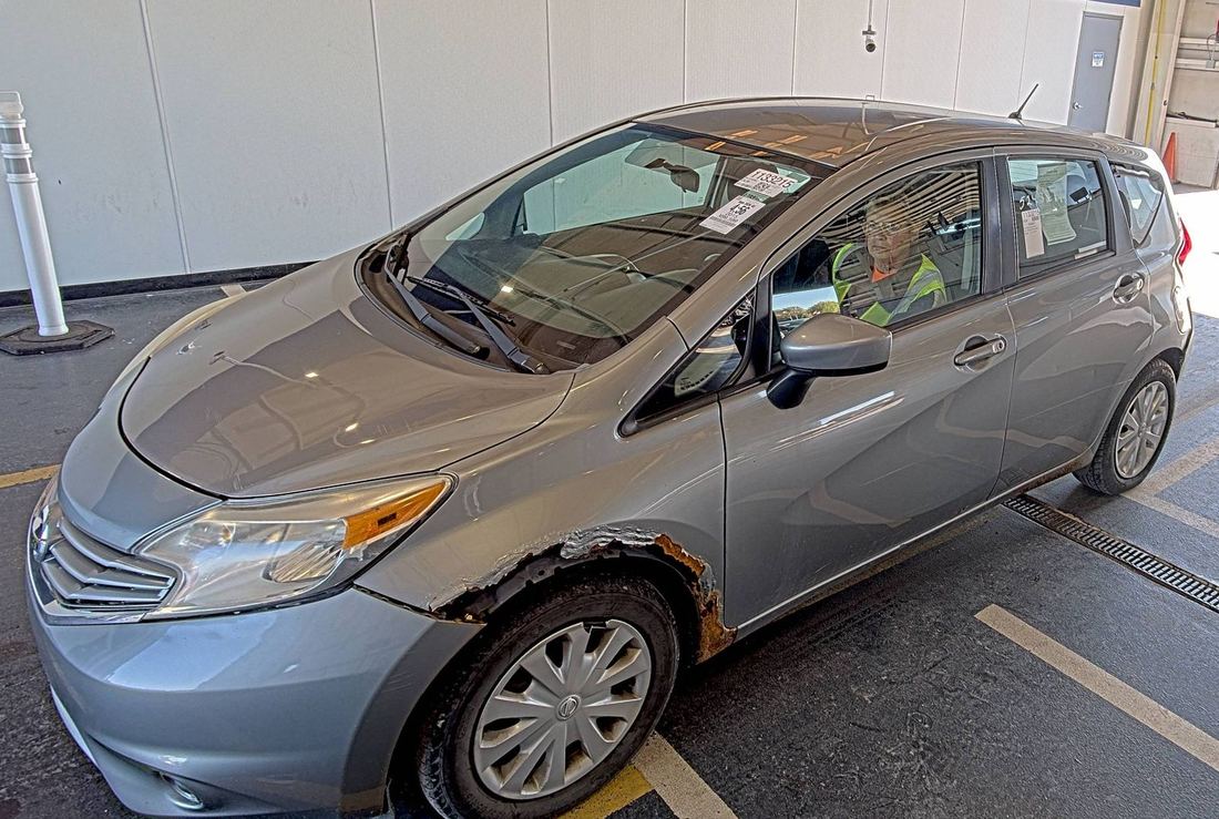 2015 NISSAN Versa Note