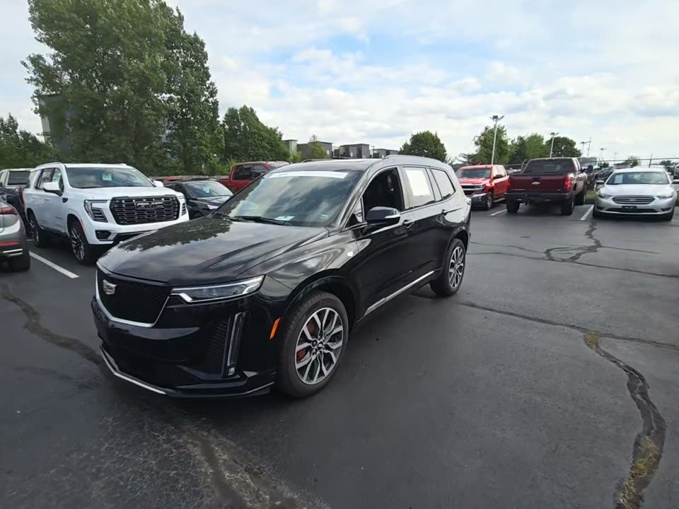 2024 Cadillac Sport Platinum