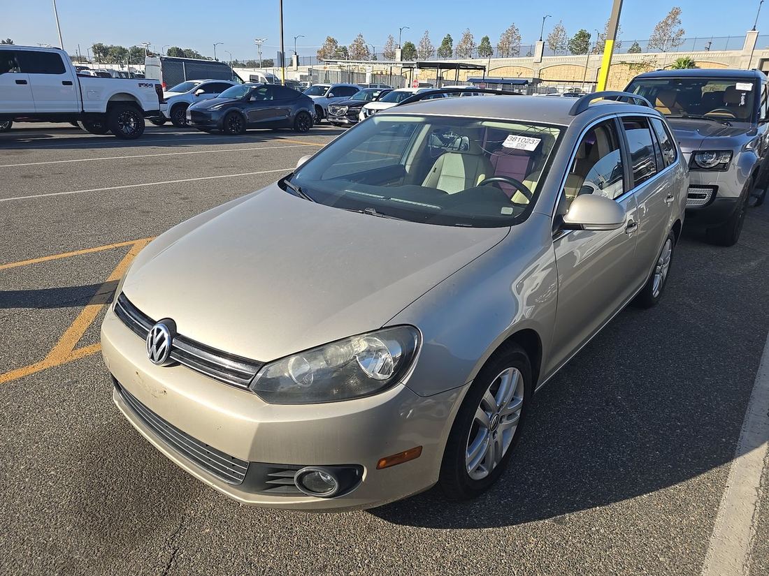 2012 VOLKSWAGEN Jetta SportWagen